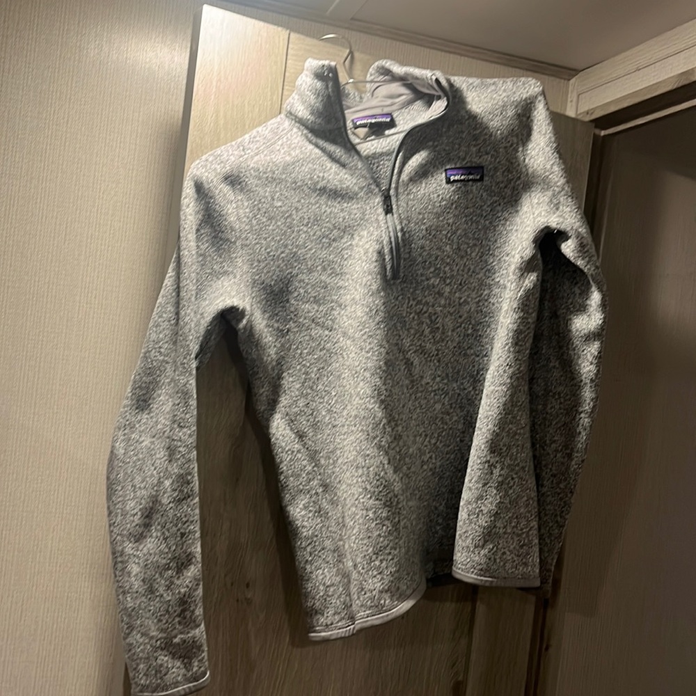 Patagonia Grey Quarter zip. Never worn